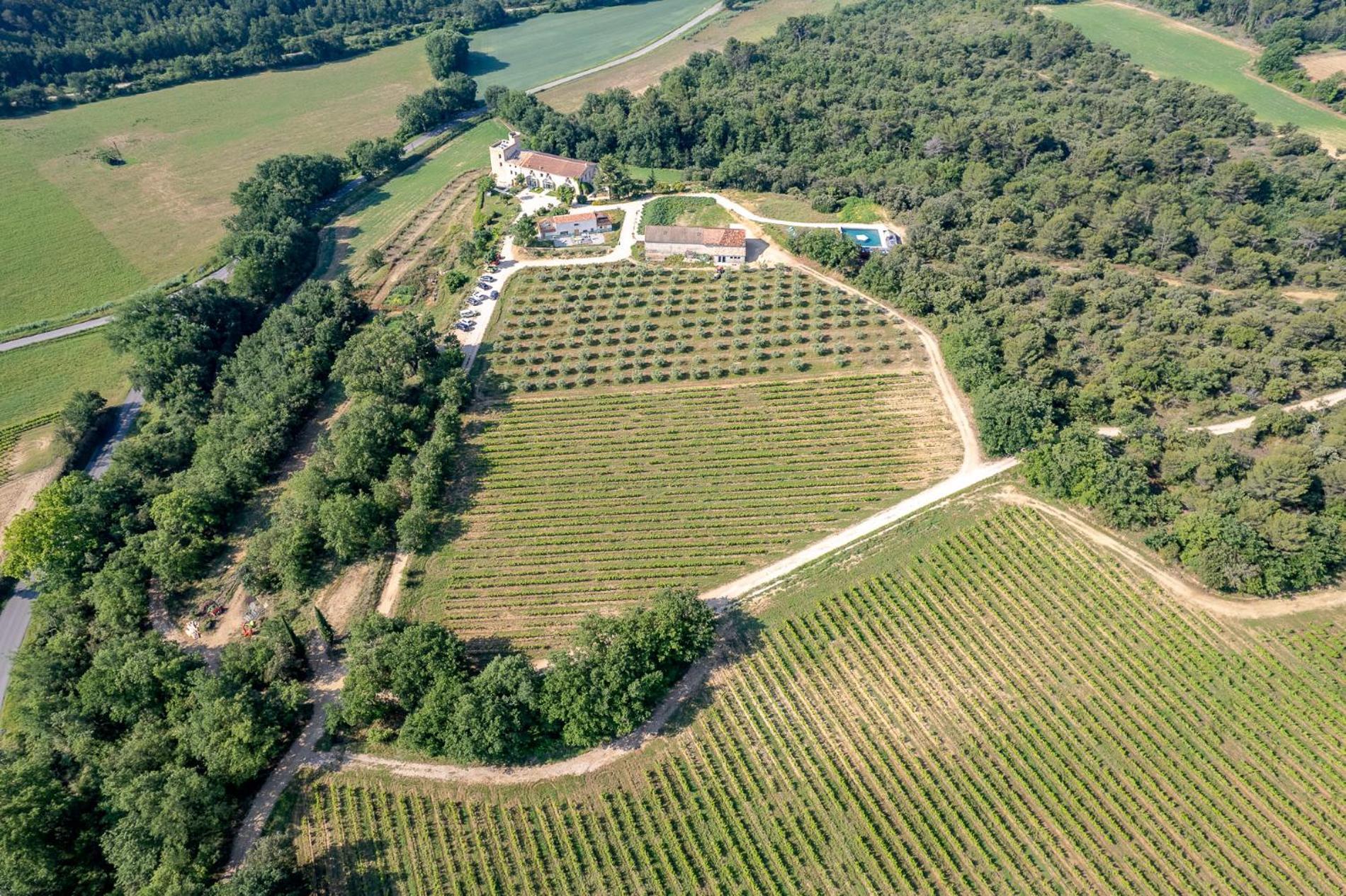 Bed and Breakfast Domaine La Ferme Hi Bride Villelaure Esterno foto