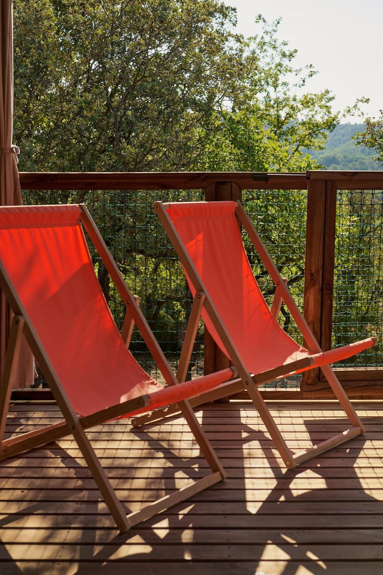 Bed and Breakfast Domaine La Ferme Hi Bride Villelaure Esterno foto