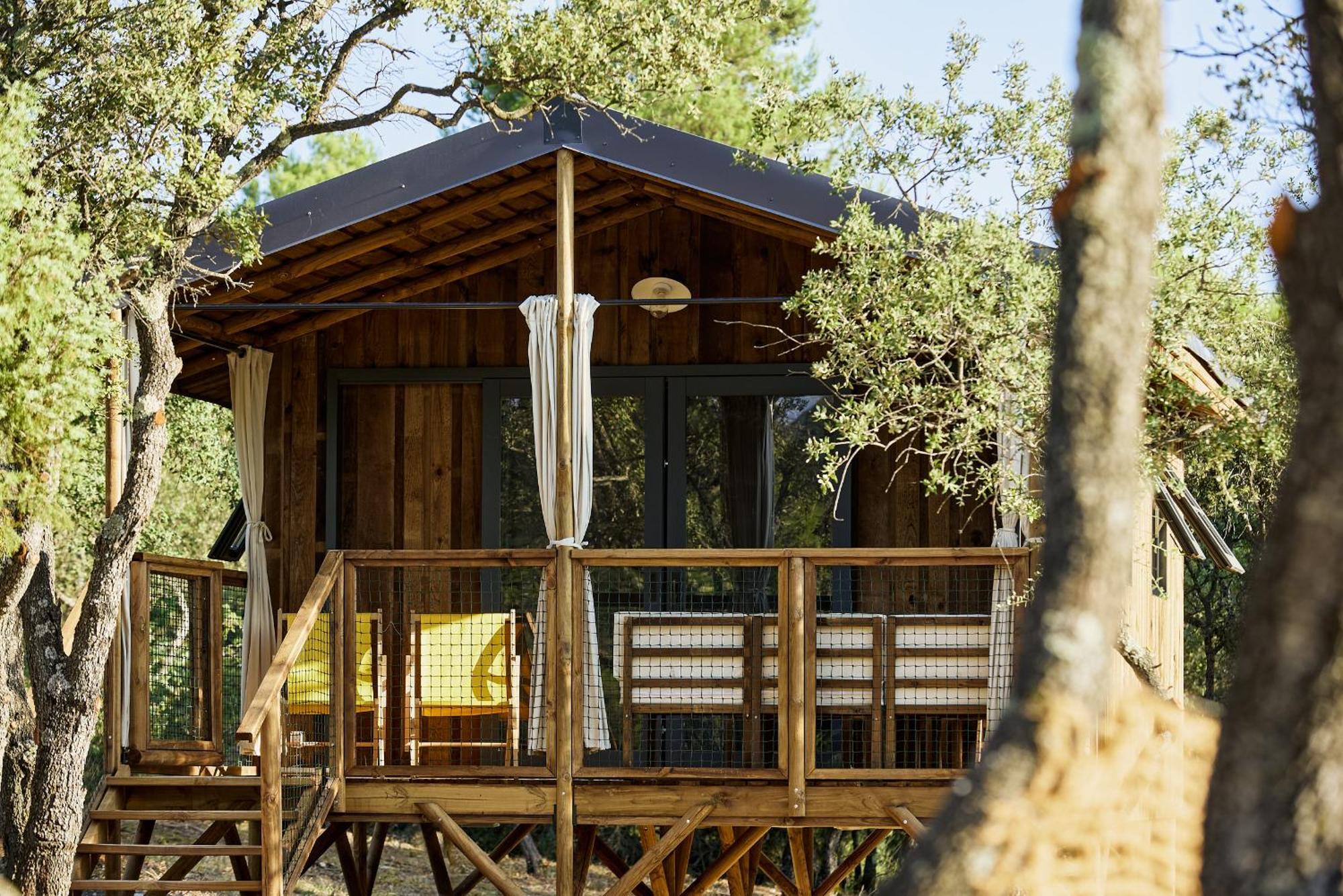 Bed and Breakfast Domaine La Ferme Hi Bride Villelaure Esterno foto